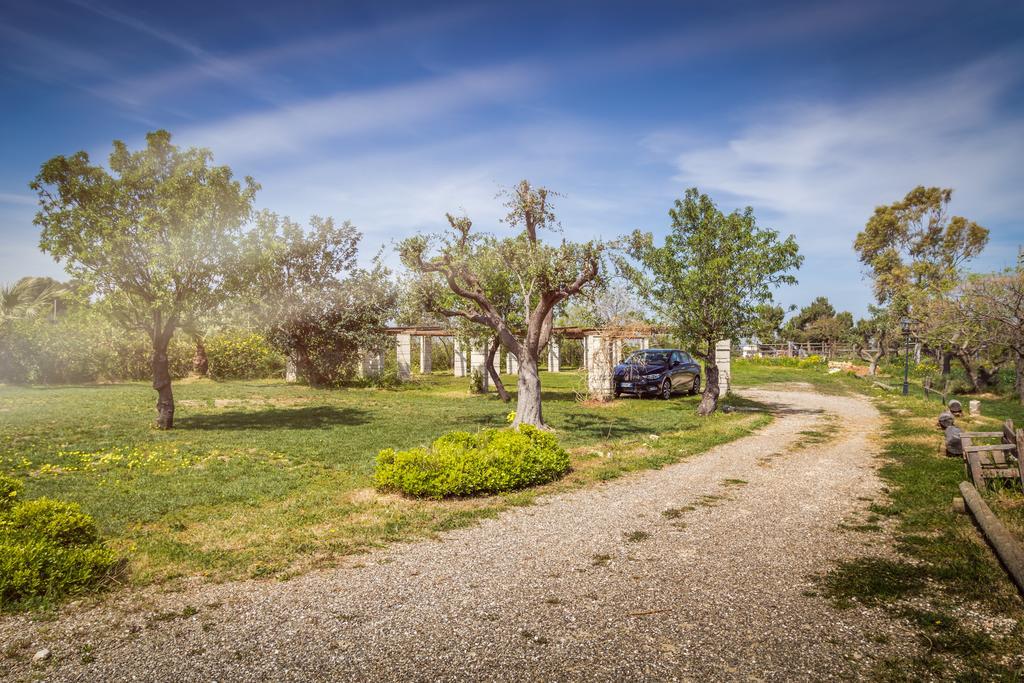 B&B Tenuta Martinelli Monopoli Exteriör bild
